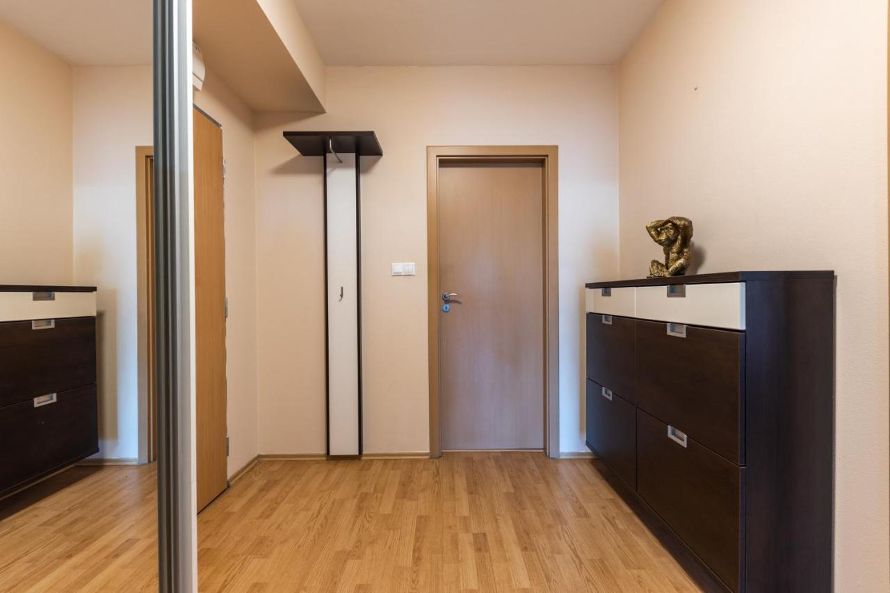 Apartman V Aleji Братислава Екстериор снимка
