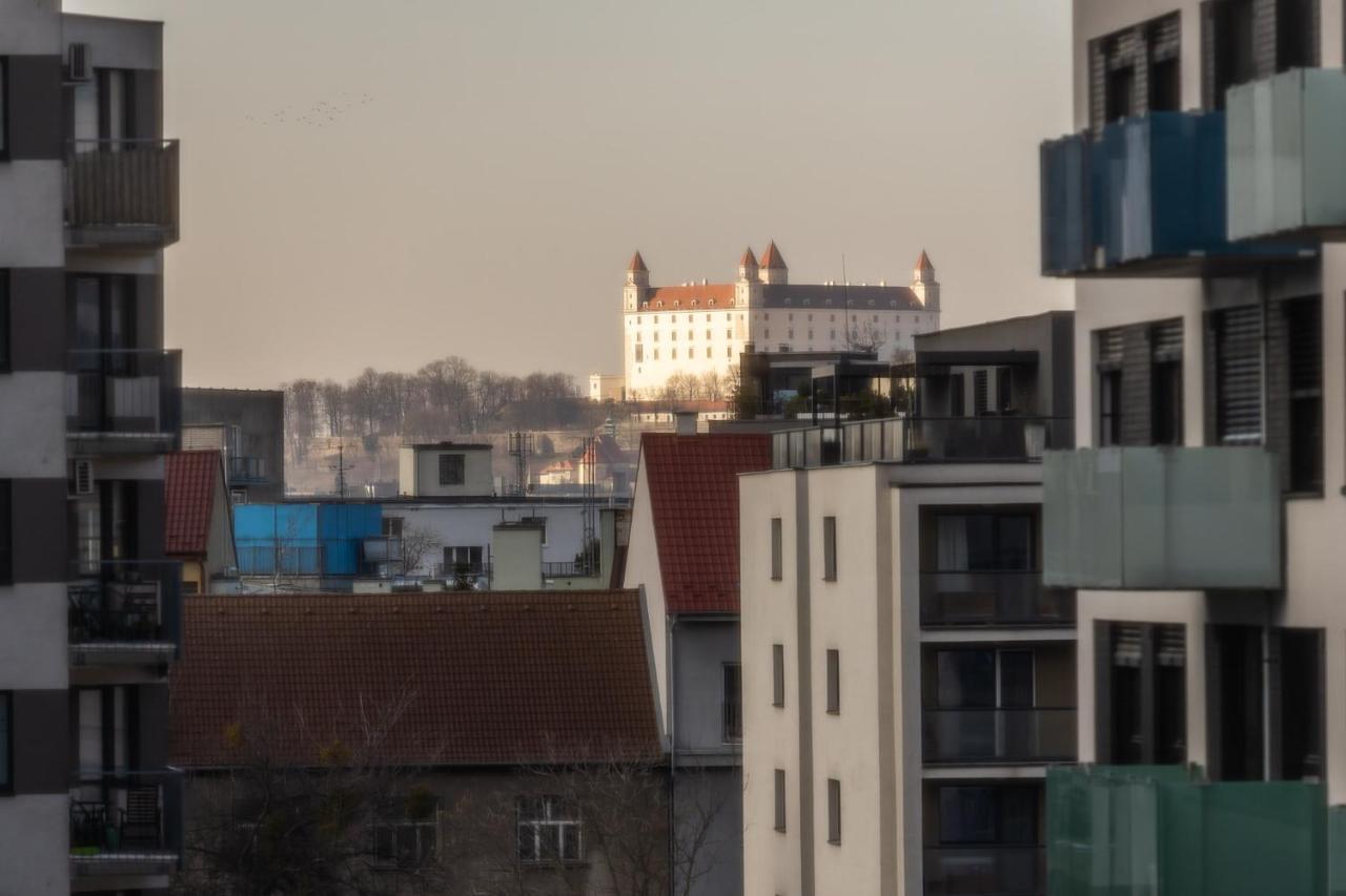 Apartman V Aleji Братислава Екстериор снимка
